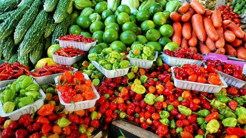 epicerie-ST JEANNET-min_farmers-market-1329008